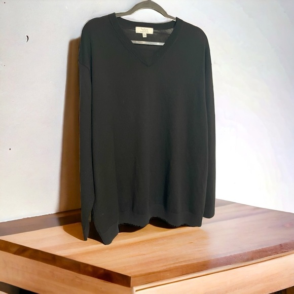 Turnbury Wool Sweater - Picture 1 of 10